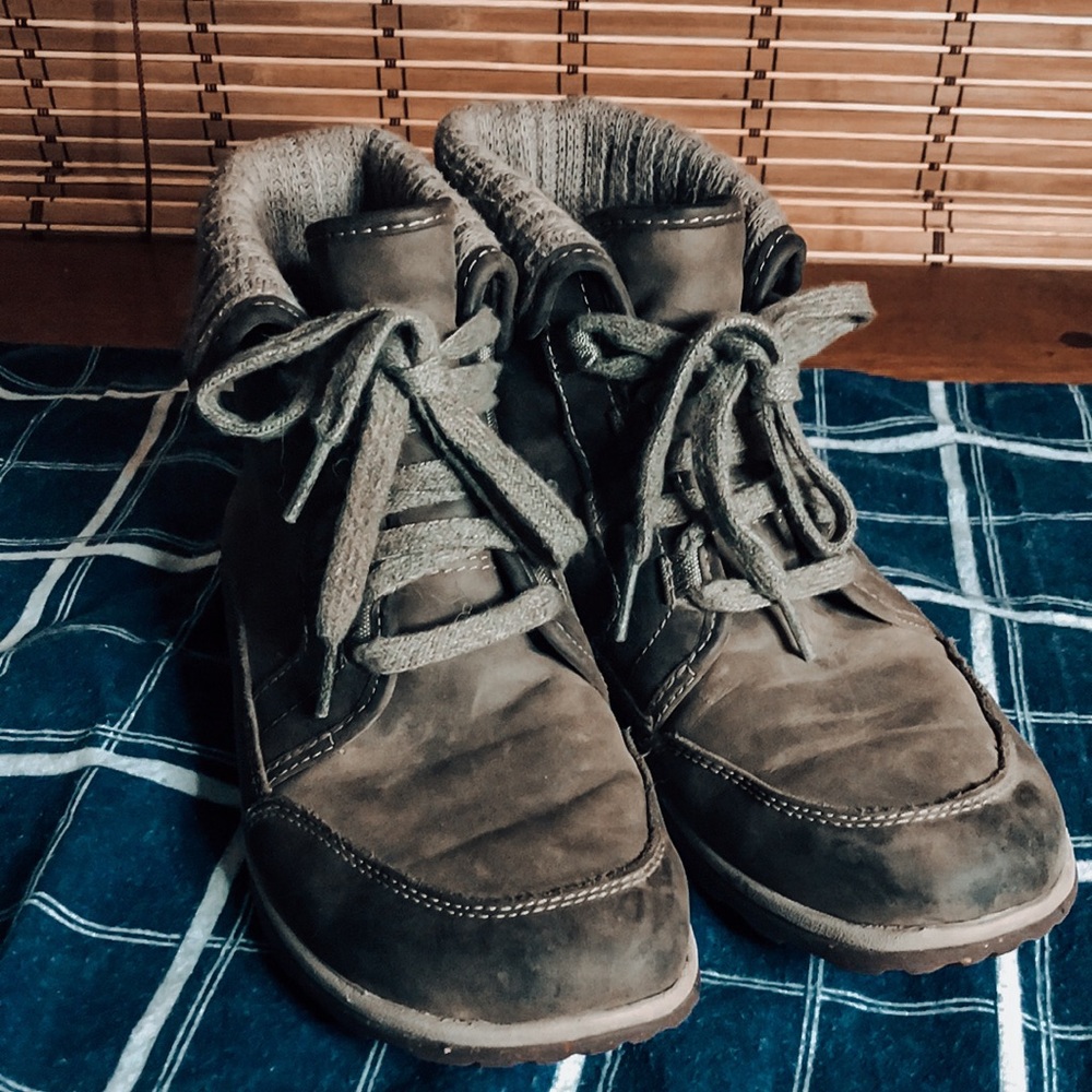 Chaco hiking shoes